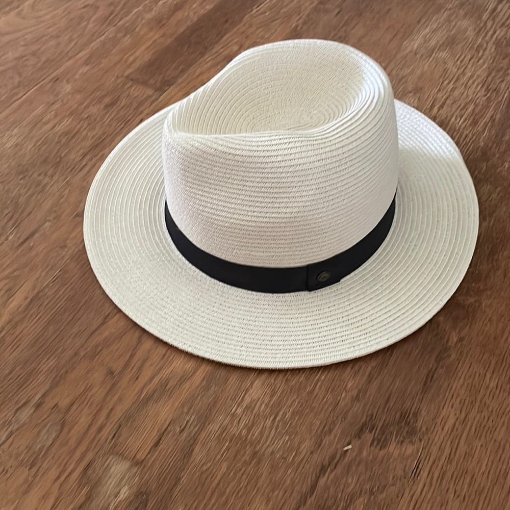Sundry hat
